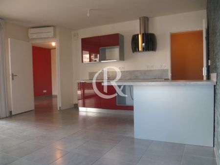 T2 récent en centre ville de HYERES - Photo 2