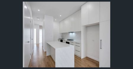 Stylish brand new 3 bedroom townhouse in great central location - Photo 4