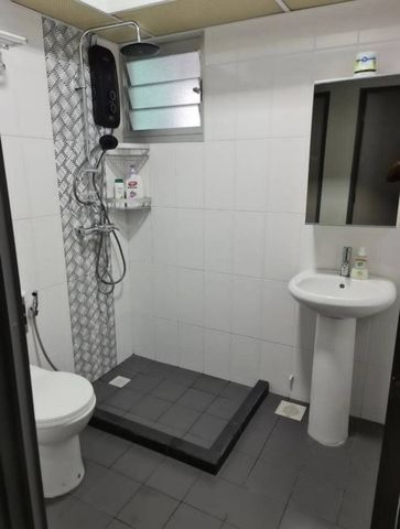3 Bedroom HDB_FOUR_ROOM at Woodlands - Photo 5