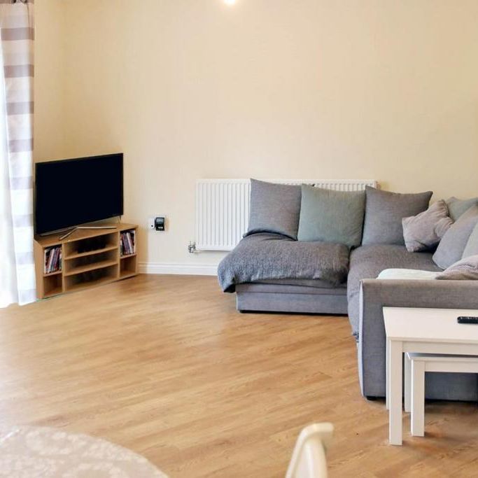 2 bedroom flat to rent - Photo 1