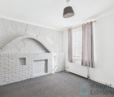 2 bed mid-terraced house to rent in Gordon Road, Gillingham, ME7 - Photo 6