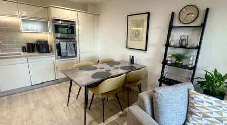 P2190: Rubislaw Square, West End, Aberdeen - Photo 3