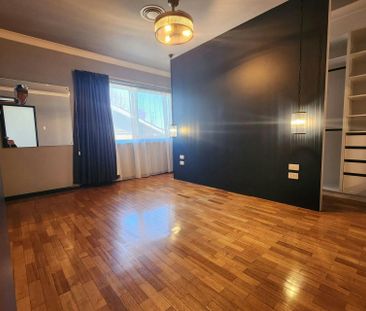 Huge Home - Perfect For Extended Family - Views As Far As The Eye C... - Photo 4