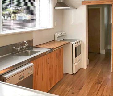 WEST END - 4 BEDROOM - Photo 1