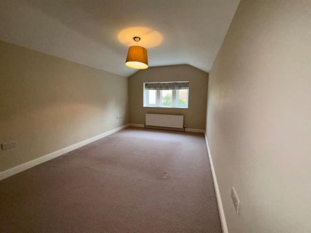4 bedroom terraced house to rent - Photo 4