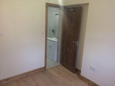 5 bedroom house to rent - Photo 4