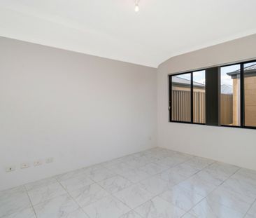 Perfect Family Home - Photo 6