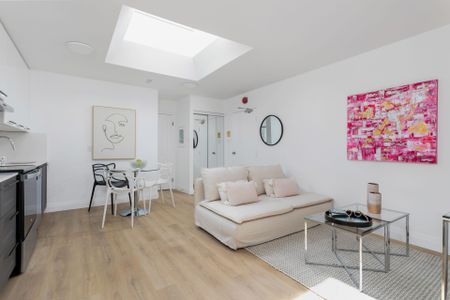 For Lease - 1106 Dundas Street Unit# #2 FL3, Toronto, Ontario - Photo 3