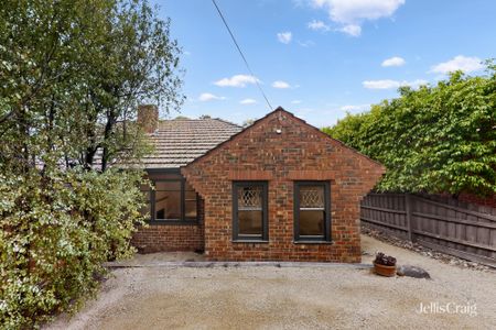 16 Ellison Street, Malvern East VIC 3145 - House For Rent | Domain - Photo 5