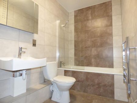 1 bedroom flat to rent - Photo 3