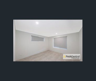 33 Moonee Street, Lakelands, WA 6180 - Photo 3