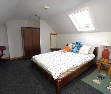 Burns Crescent, Harthill, Shotts, ML7 5QY - Photo 6