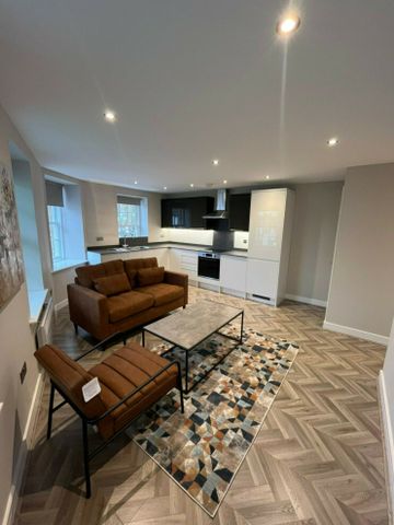 108 Flat 1 Harrogate Road, Leeds, LS7 4NY - Photo 3