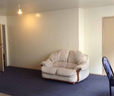 Fully furnished large Inner City Studio up for grabs! - Photo 5