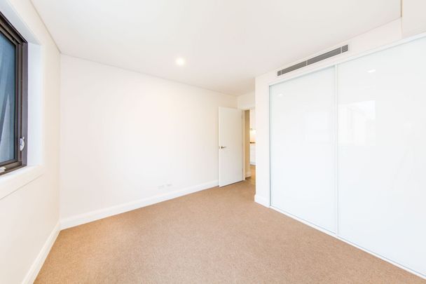 Narrabeen, 10/92-94 Ocean Street - Photo 1