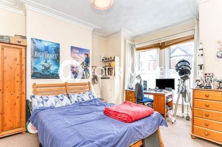 6 bedroom terraced house to rent - Photo 4