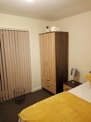 Room in a Shared House, Waterworks Road, B16 - Photo 1