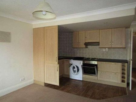 Lambourne Rise, Scunthorpe, DN16 - Photo 4