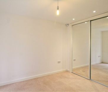 Frimley Road, Camberley, Surrey, GU15 - Photo 5