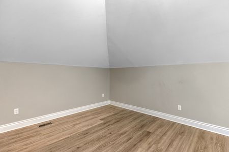 447 Green Avenue, Vanier North, Ottawa, ON - Photo 2