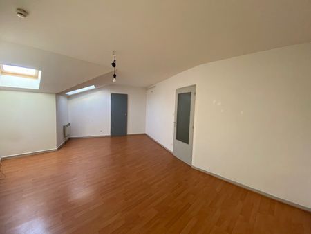 APPARTEMENT 2 pièce(s) - 60m² - Photo 2