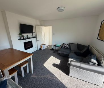 Villiers Road, Watford - Photo 1