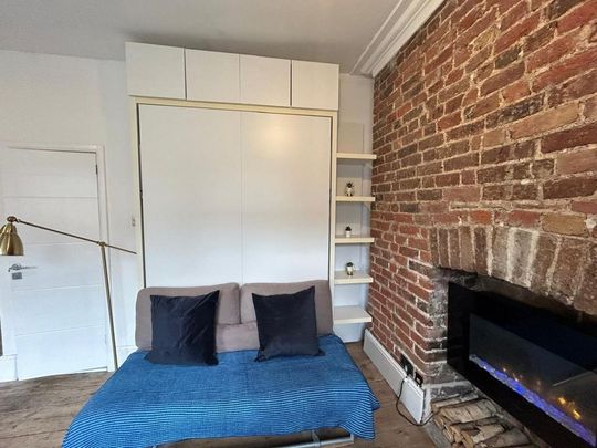 Studio to rent - Photo 1