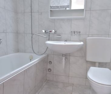 Rent a 3 ½ rooms apartment in Frinvillier - Photo 5