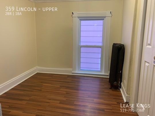 Old World Charm with Modern Amenities - Upper Unit with 2 bedrooms in Walkerville - Photo 1