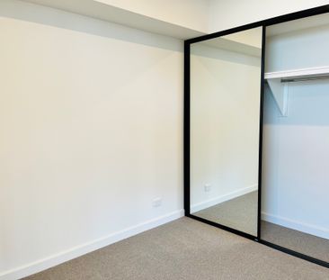 New Urban Haven! - Photo 4