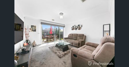 Spacious Family Home in a Prime Location - Photo 3