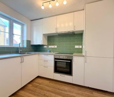 3 bedroom link detached house to rent - Photo 5