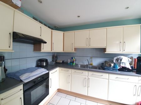 Location Appartement 3 pièces 70m² VALENCIENNES 59300 - Photo 3