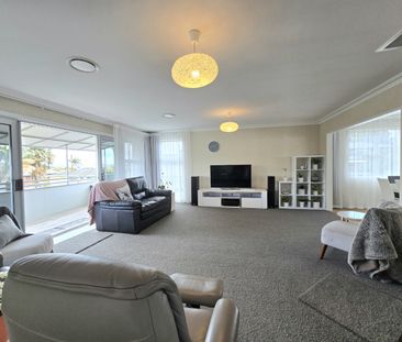 Spacious Four-Bedroom Family Home in Matua - Available February 202... - Photo 1