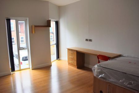 5 bedroom townhouse to rent - Photo 5