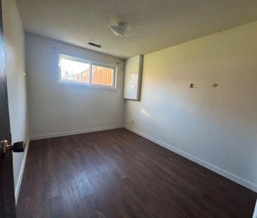 75 Wright Avenue — 75 Wright Avenue - Photo 2