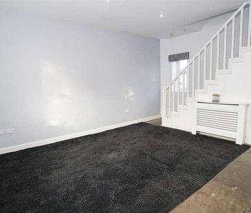 Stansfield Place, Idle, BD10 - Photo 1