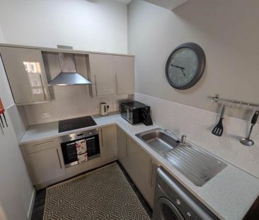 2 bedroom flat to rent - Photo 6