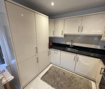 Apt 1 Balmoral Grange, 22 Upper Lisburn Road, Finaghy, Belfast, BT1... - Photo 5