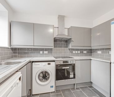 North Circular Road, London, NW11 - Photo 5