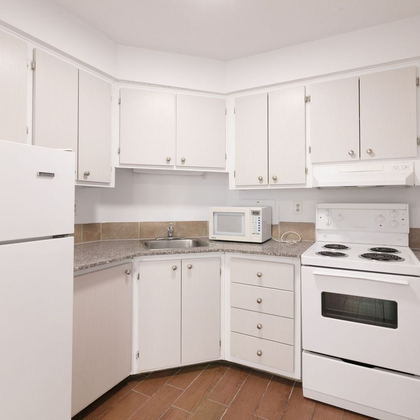 2285 Saint-Mathieu Street - Photo 1