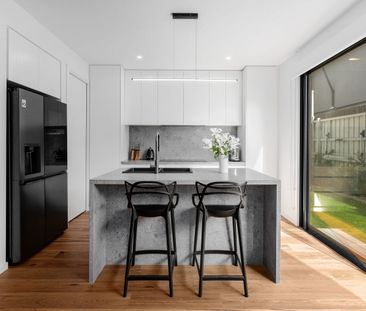 Architecturally Designed 6-Star Energy Efficient Luxury Living - Photo 5