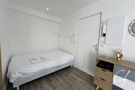 À louer – Studio meublé avec rez-de-jardin – Fréjus-Plage - Photo 4