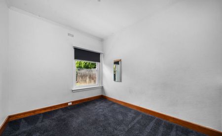 34 Earl Street Sandy Bay TAS 7005 Australia - Photo 5