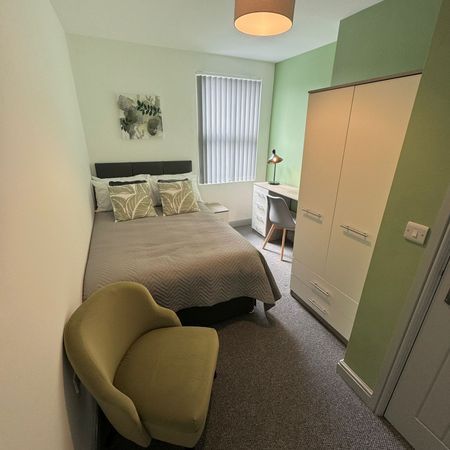 Knowsley Road - Photo 3