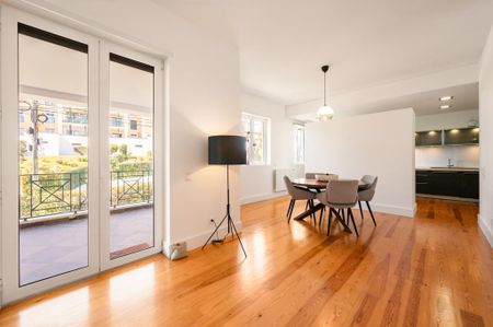 3 Bedroom Apartment with a terrace, Monte Estoril, Cascais - Photo 3