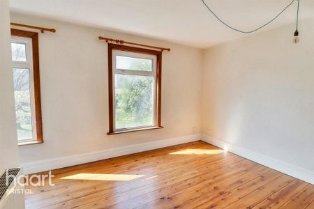 2 bedroom terraced house to rent - Photo 4