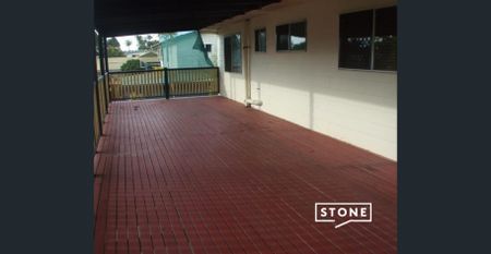 3-Bedroom Home on a Huge Block! - Photo 5