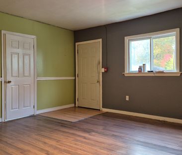 For Lease - 74 Queens Circle Unit# 5, Fort Erie, Ontario - Photo 6