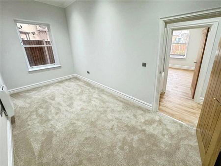 Station Road, Harlow, Essex - Photo 3